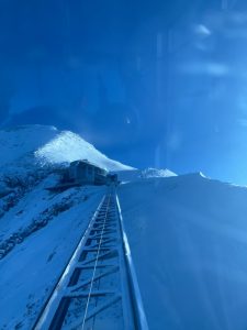 Schrägaufzug zum Espresso